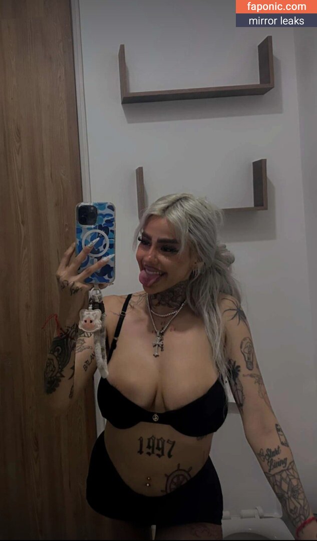 Beasteater, Stephanie Margarucci, https: Naakte Lekken OnlyFans Foto #3