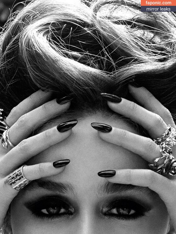 Emilia Clarke, clarkeyxo, emilia_clarke, emiliaclarke, emiliaclarkecentral, https: Naakte Lekken OnlyFans Foto #312