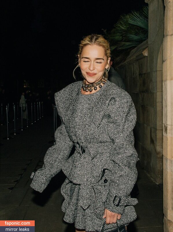 Emilia Clarke, clarkeyxo, emilia_clarke, emiliaclarke, emiliaclarkecentral, https: Naakte Lekken OnlyFans Foto #324