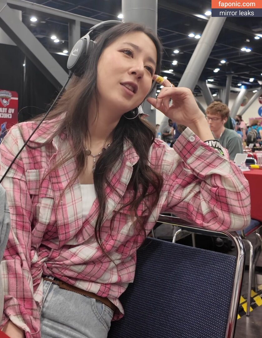 Fuslie, Leslie Naakte Lekken  Foto #922