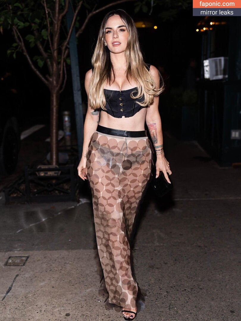 JoJo Levesque, iamjojo Naakte Lekken  Foto #5