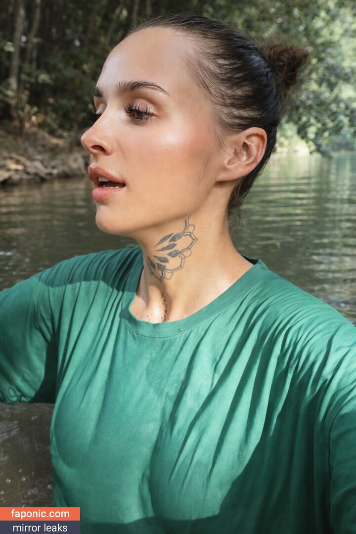 Kelly Walach, https: Naakte Lekken  Foto #7