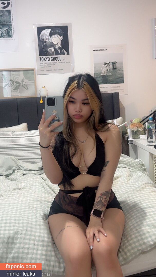 Kkimvu, kkimvu_ Naakte Lekken OnlyFans Foto #108