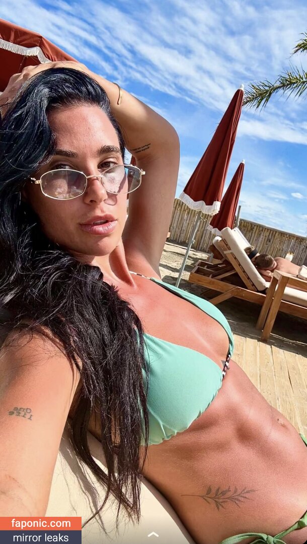 Laura Petard, LauraPetard, https:, laura_petard Naakte Lekken  Foto #14