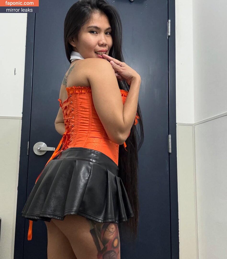 Miaandmonami Naakte Lekken OnlyFans Foto #3