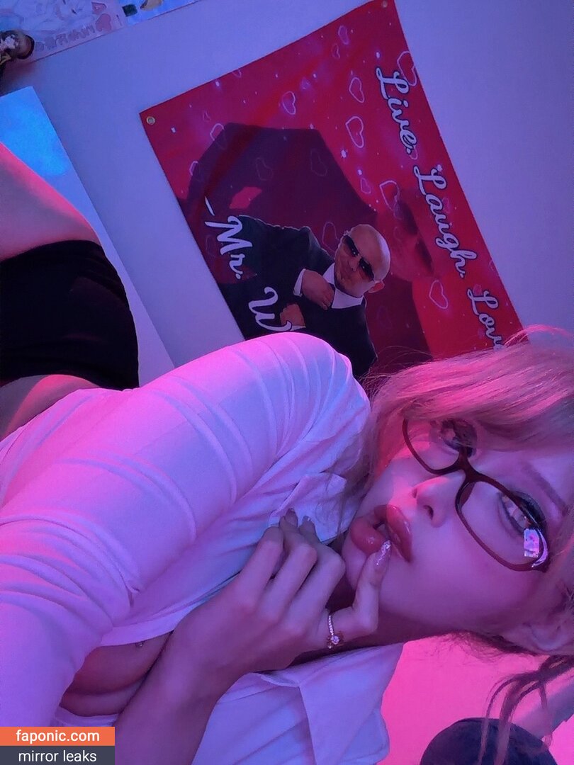 Suakirin Suaki, Sunrinrini, surinrini Naakte Lekken OnlyFans Foto #29
