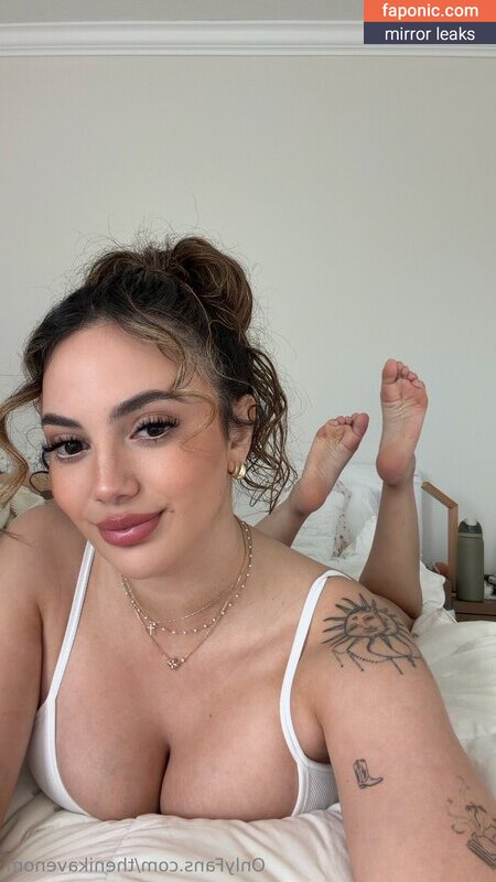 Nika Venom, letnikalive, nikavenomm, officialnikavenom, thenikavenom Naakte Lekken OnlyFans Foto #104