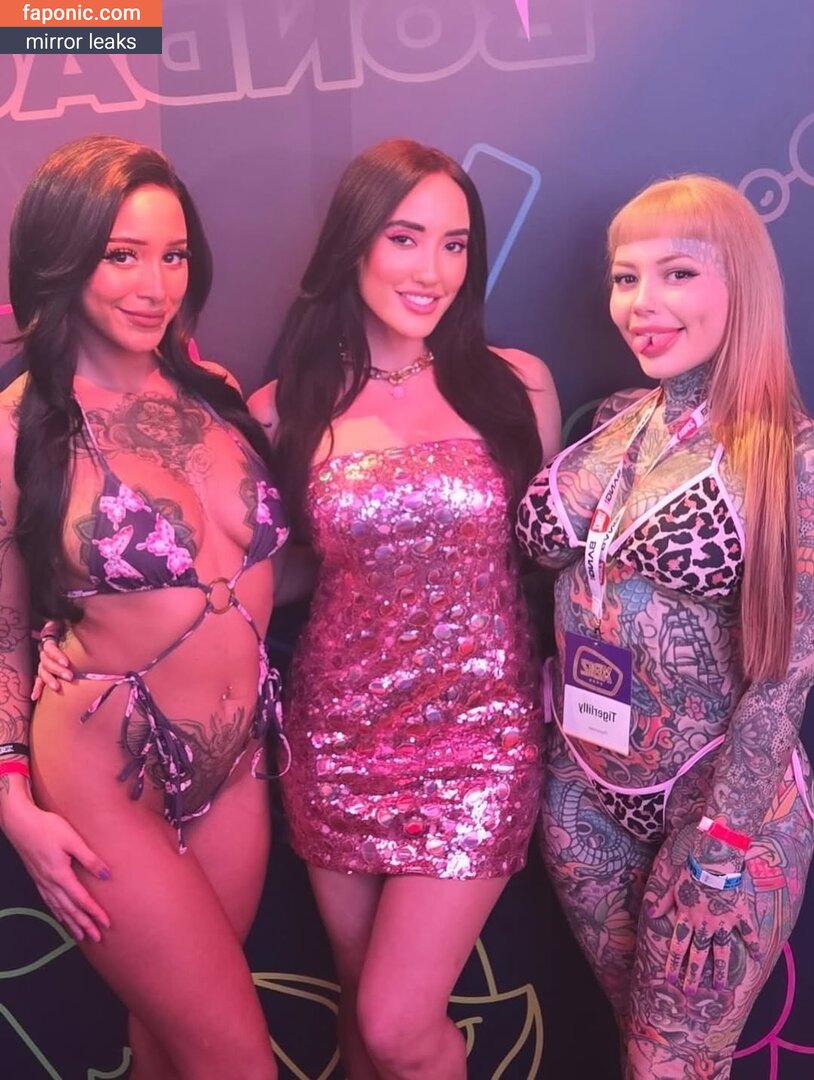 Chloe Amour, chloeamour, justchloeofficial Naakte Lekken OnlyFans Foto #210