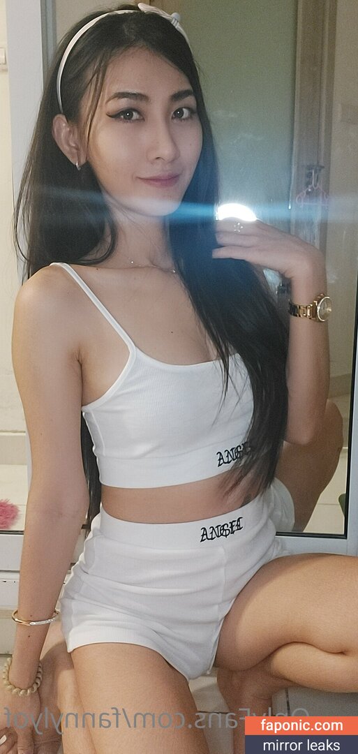 Fanny Ly, Fannylyof Naakte Lekken OnlyFans Foto #33