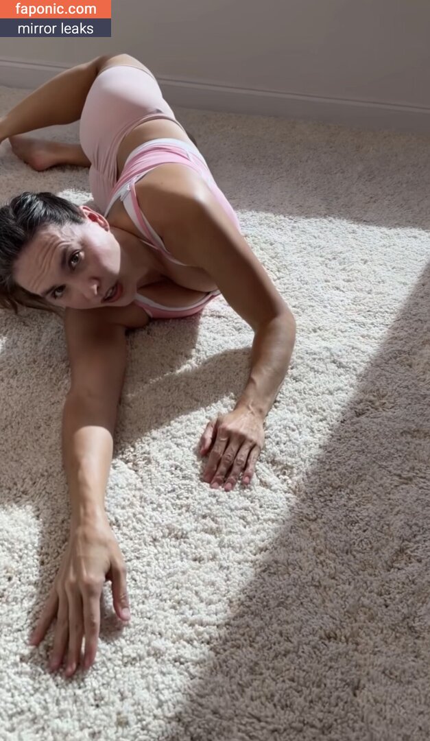 Brenda Mondragon, Mondragon Chiropractic, chiro_dragon Naakte Lekken  Foto #237