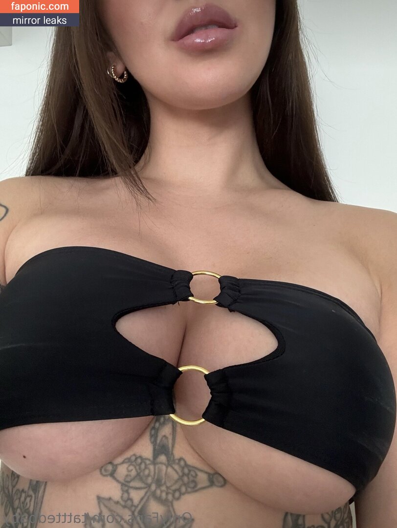 Sabrina Smith, sabrinaxxsmith, tatttedbaby Naakte Lekken OnlyFans Foto #1
