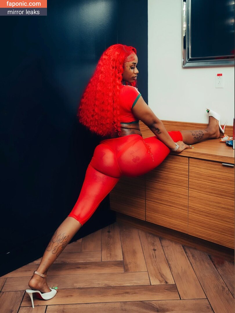 Sexxy Red, sexyred_mc, sexyyred Naakte Lekken OnlyFans Foto #11