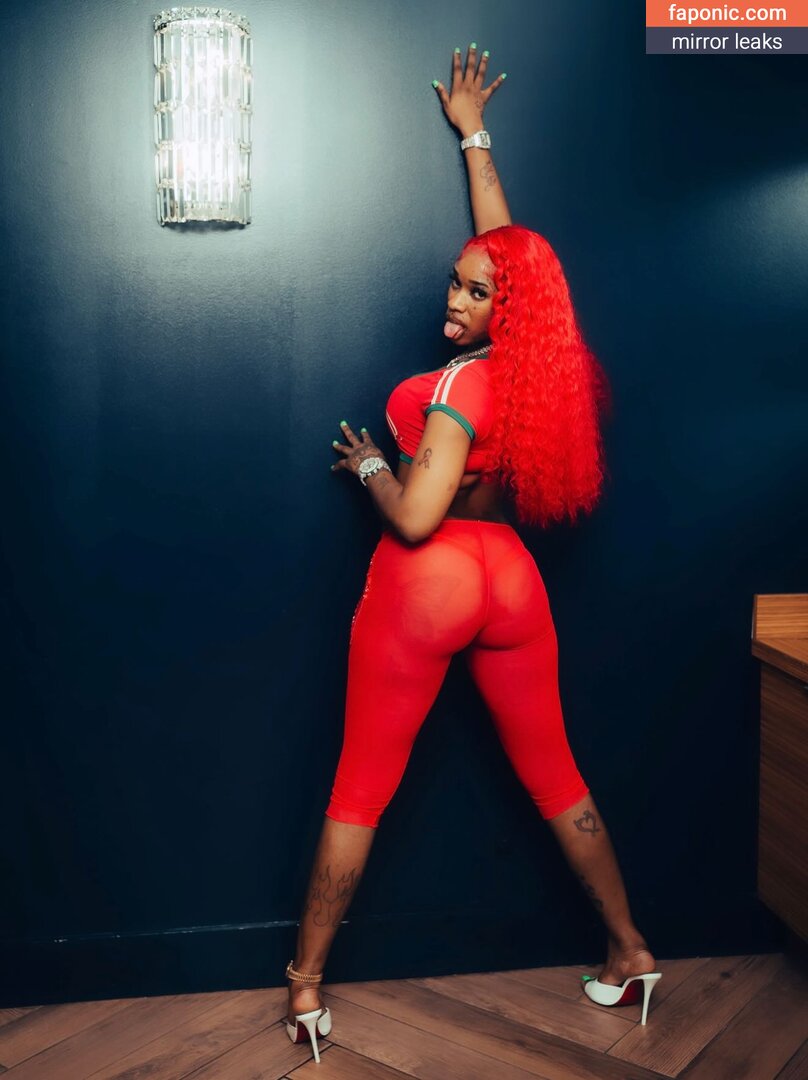 Sexxy Red, sexyred_mc, sexyyred Naakte Lekken OnlyFans Foto #14