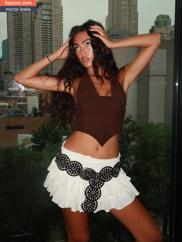 Alana Kern, alana_kern_ Naakte Lekken  Foto #4