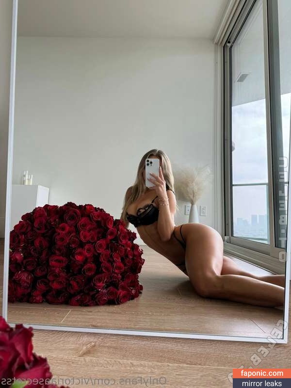 https:, victoriaasecretss, victoriatweeets, victoriaunfiltered Naakte Lekken OnlyFans Foto #26