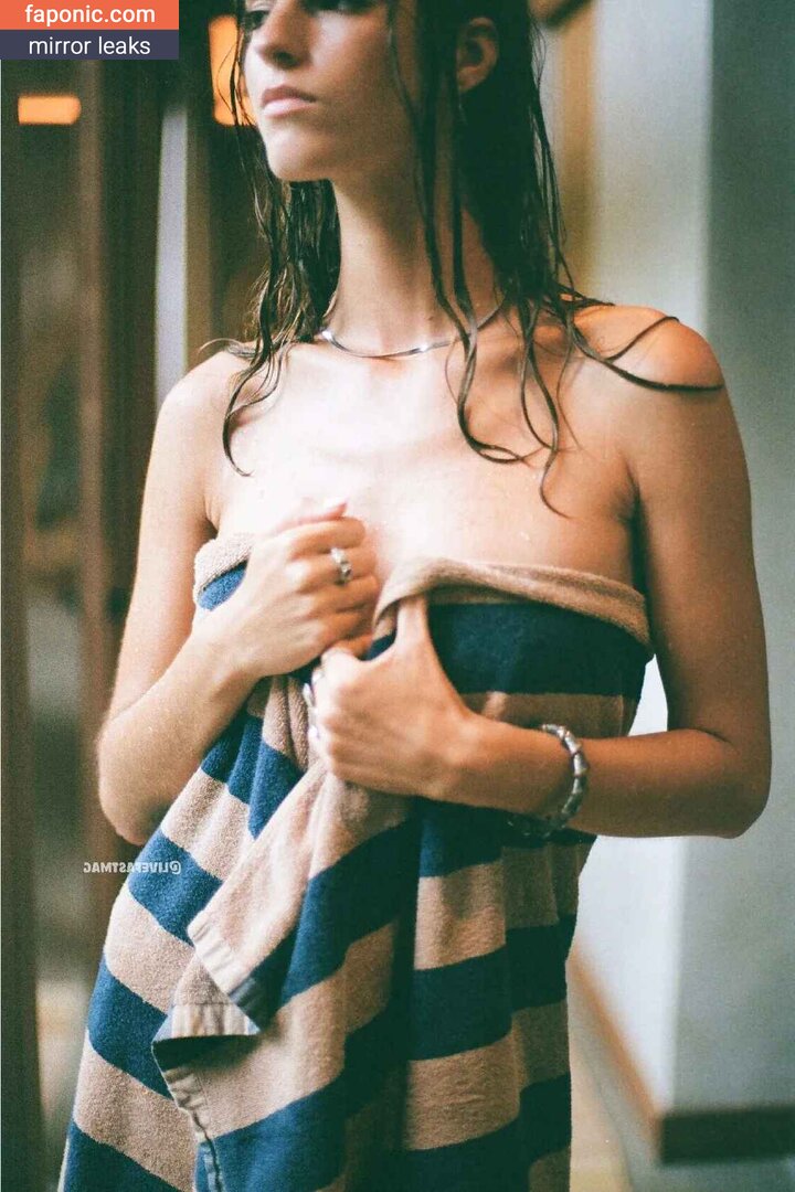 Emily Feld, emily.feld, fanpage_emily_feld Naakte Lekken OnlyFans Foto #3704