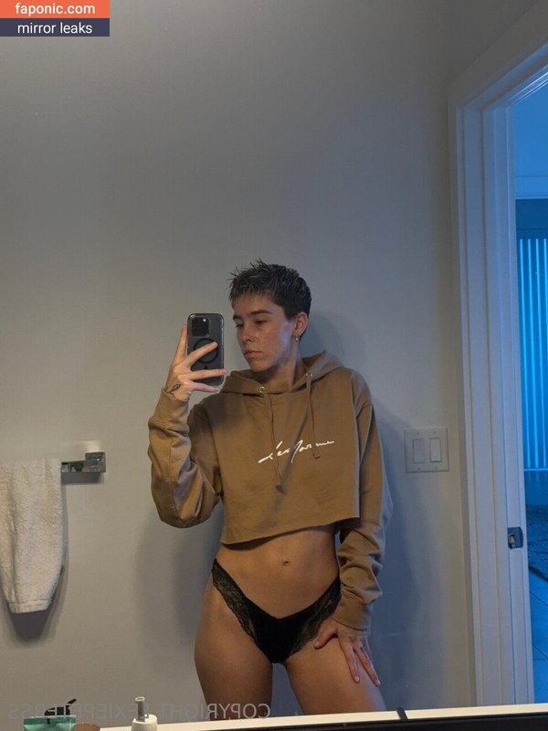 Lexiepeterss, sexylexie Naakte Lekken OnlyFans Foto #8