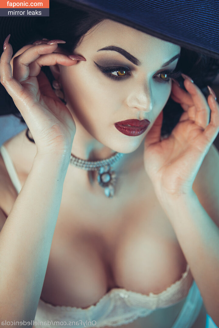 Danielle Denicola, danielledenicola, danielledenicolaofficial, danielledenicolavip, daniellednicola, https: Naakte Lekken OnlyFans/Patreon Foto #60