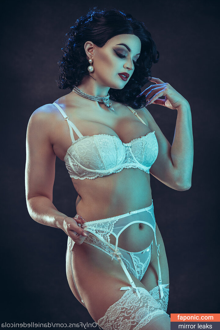 Danielle Denicola, danielledenicola, danielledenicolaofficial, danielledenicolavip, daniellednicola, https: Naakte Lekken OnlyFans/Patreon Foto #69