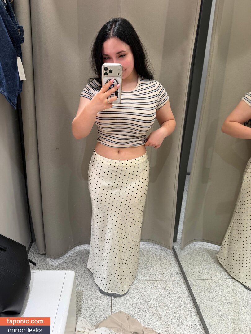 Miniloonaa, mini.loona Naakte Lekken OnlyFans Foto #145