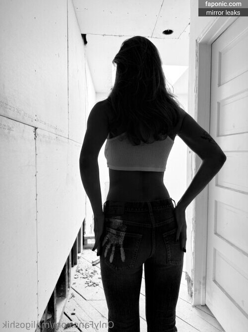 Anna Malyg0n, mmollyyy.ann Naakte Lekken  Foto #318