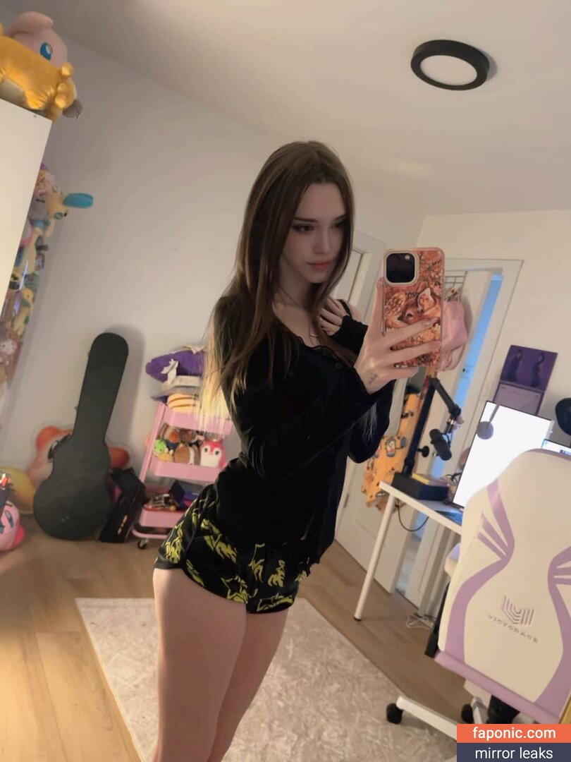 BreesKnees, BunnyGirlBree, breebunny, https: Naakte Lekken OnlyFans Foto #2