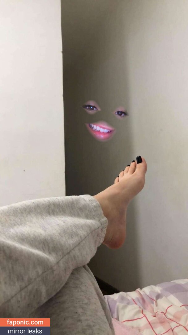 Mikayla Campinos