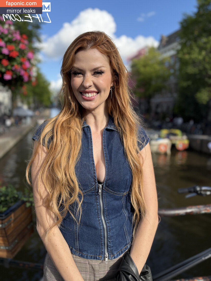 Elly Clutch, PeachGoneWild, ellyclutch, ellyclutchh Naakte Lekken OnlyFans Foto #149