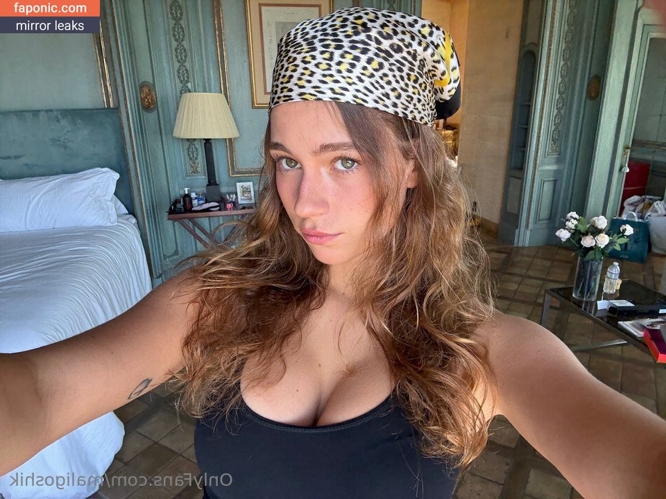 Anna Malyg0n, mmollyyy.ann Naakte Lekken  Foto #116