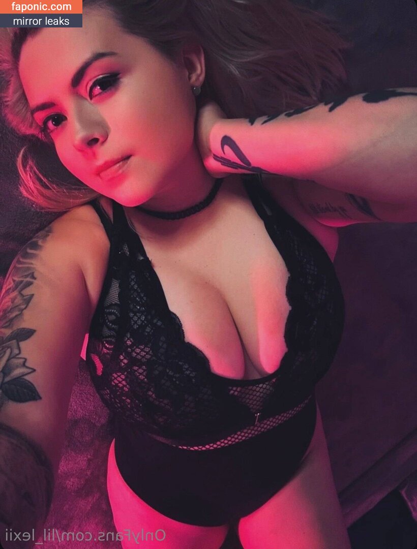 lil_lexi667, lil_lexii Naakte Lekken OnlyFans Foto #1
