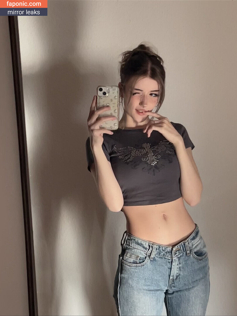 m1m1kindashy Naakte Lekken OnlyFans/Patreon Foto #35