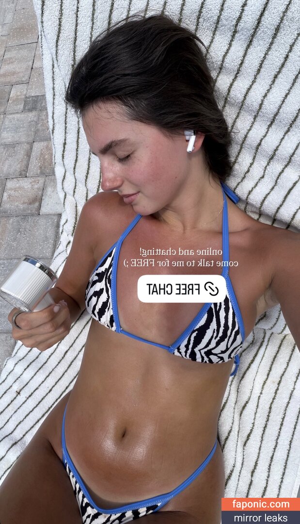 savannah_demers Naakte Lekken  Foto #1