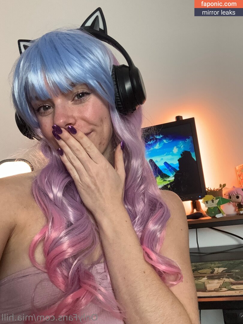 https:, itsmiahill, mia.hill Naakte Lekken OnlyFans Foto #5