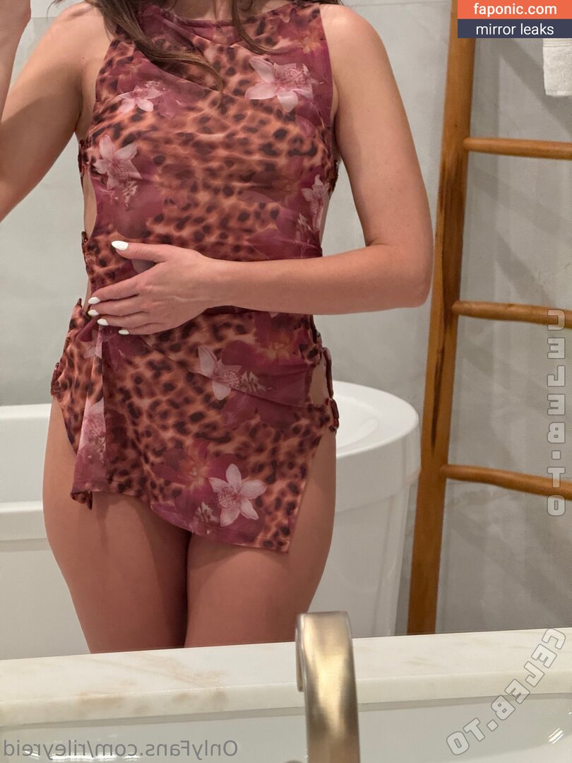 Riley Reid, RileyReidTikTok, hellorileyreid, rileyreidx3 Naakte Lekken OnlyFans Foto #2788