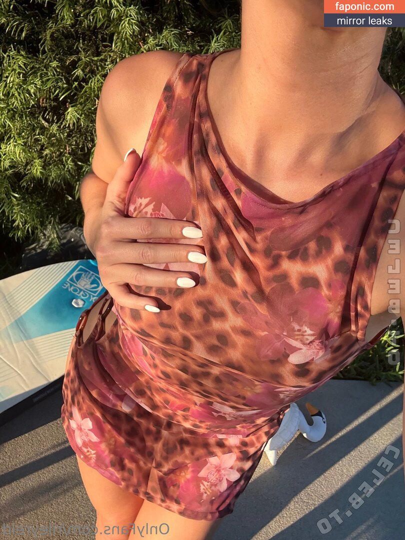 Riley Reid, RileyReidTikTok, hellorileyreid, rileyreidx3 Naakte Lekken OnlyFans Foto #2944