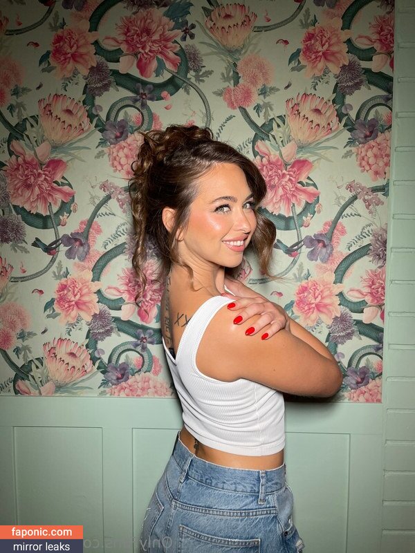 Riley Reid, RileyReidTikTok, hellorileyreid, rileyreidx3 Naakte Lekken OnlyFans Foto #3087