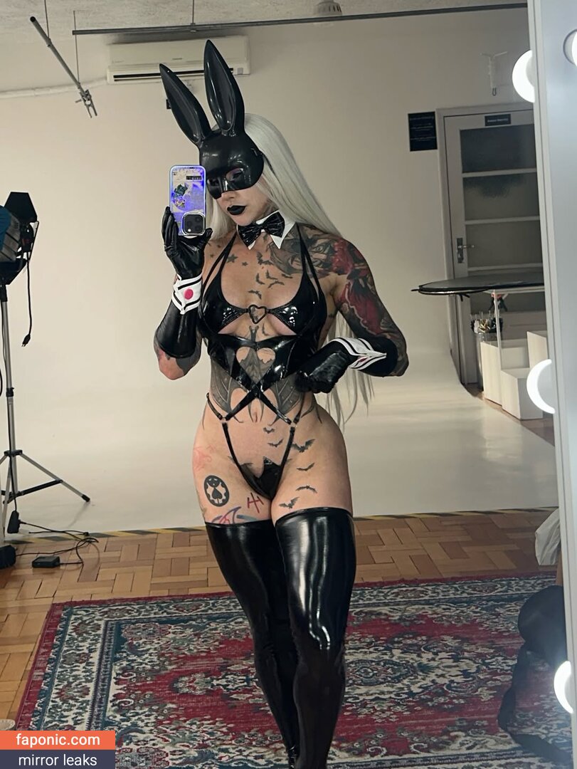 Discussão, Giu Hellsing, GiuHellsing Naakte Lekken OnlyFans/Patreon Foto #125