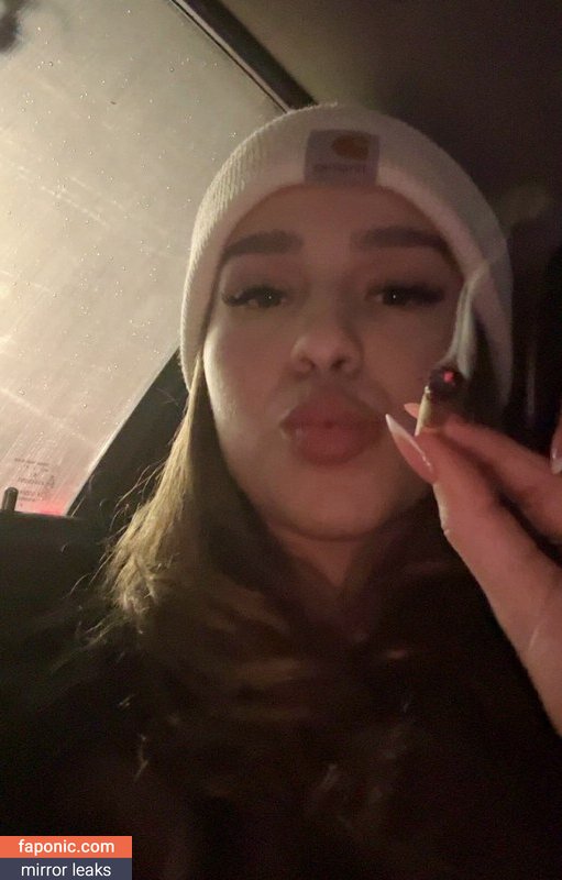 Simplyneidaa Naakte Lekken  Foto #11