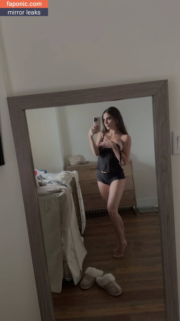 Sofia Crnilovic, https: Naakte Lekken  Foto #3