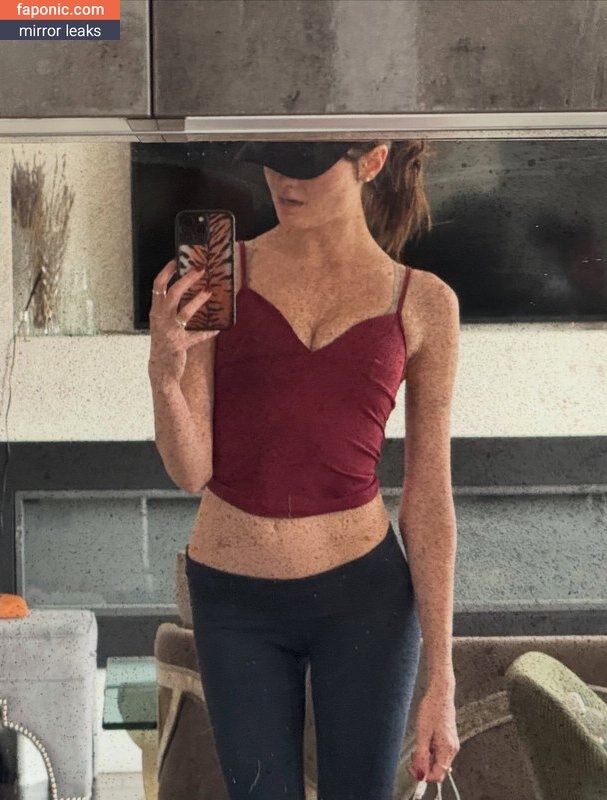 caitlinerinoneill, heyitsapril Naakte Lekken OnlyFans Foto #14