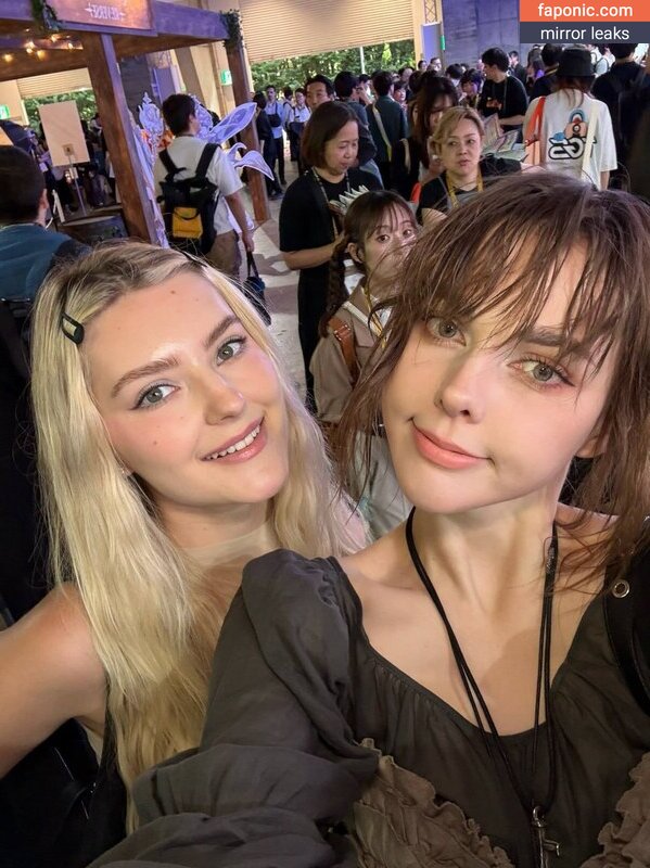 Eva Elfie, EvaElfie, evaelfie_life, https:, theevaelfie Naakte Lekken OnlyFans Foto #1049