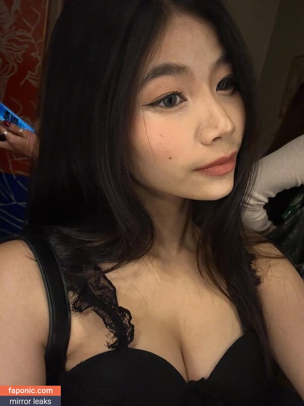 Saipetch B., aaomhelloo Naakte Lekken  Foto #64