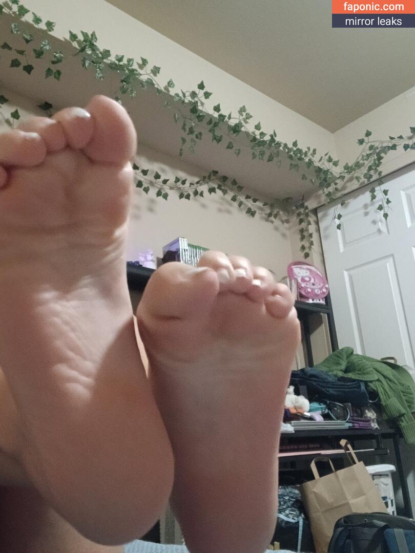 Amateur Foot Fetish Content
