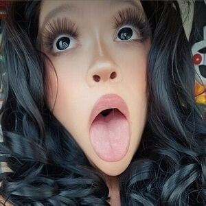 notorious_miss_torii