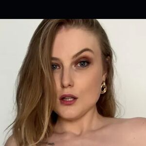 valentinebaxton69